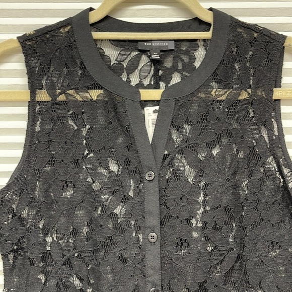 The Limited NWT Black Sheer Floral Lace Sleeveless Button Down Shirt - Picture 2 of 9